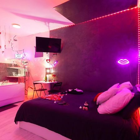 Love Room Avec Balneo Τουλόν Εξωτερικό φωτογραφία