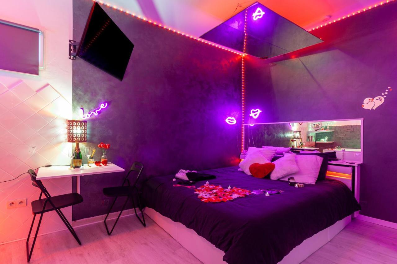 Love Room Avec Balneo Τουλόν Εξωτερικό φωτογραφία
