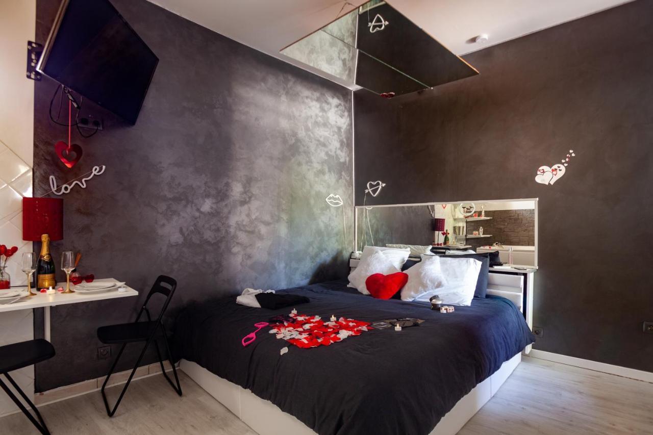 Love Room Avec Balneo Τουλόν Εξωτερικό φωτογραφία